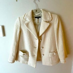 Talbots Elegant jacket for cooler evening lined and beautiful accent w/pockets